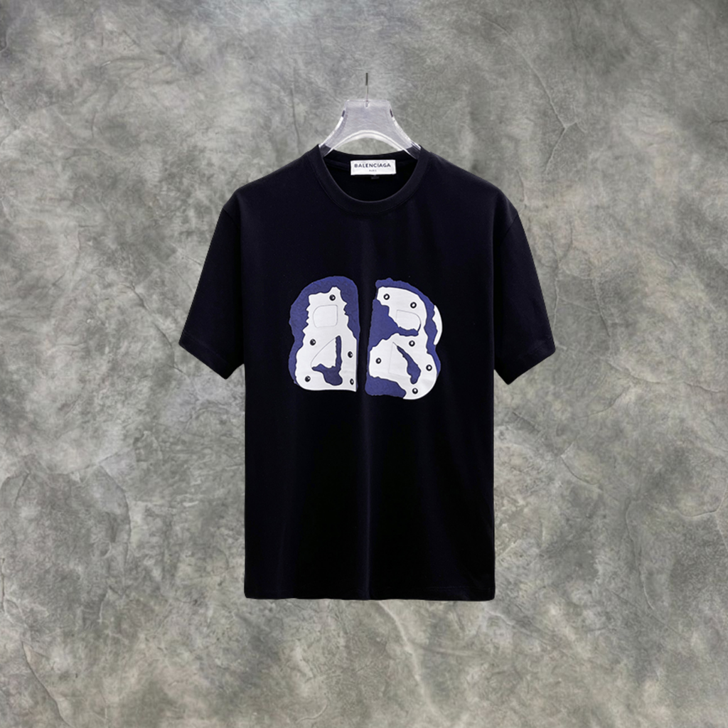 Elvare Club® T-Shirt