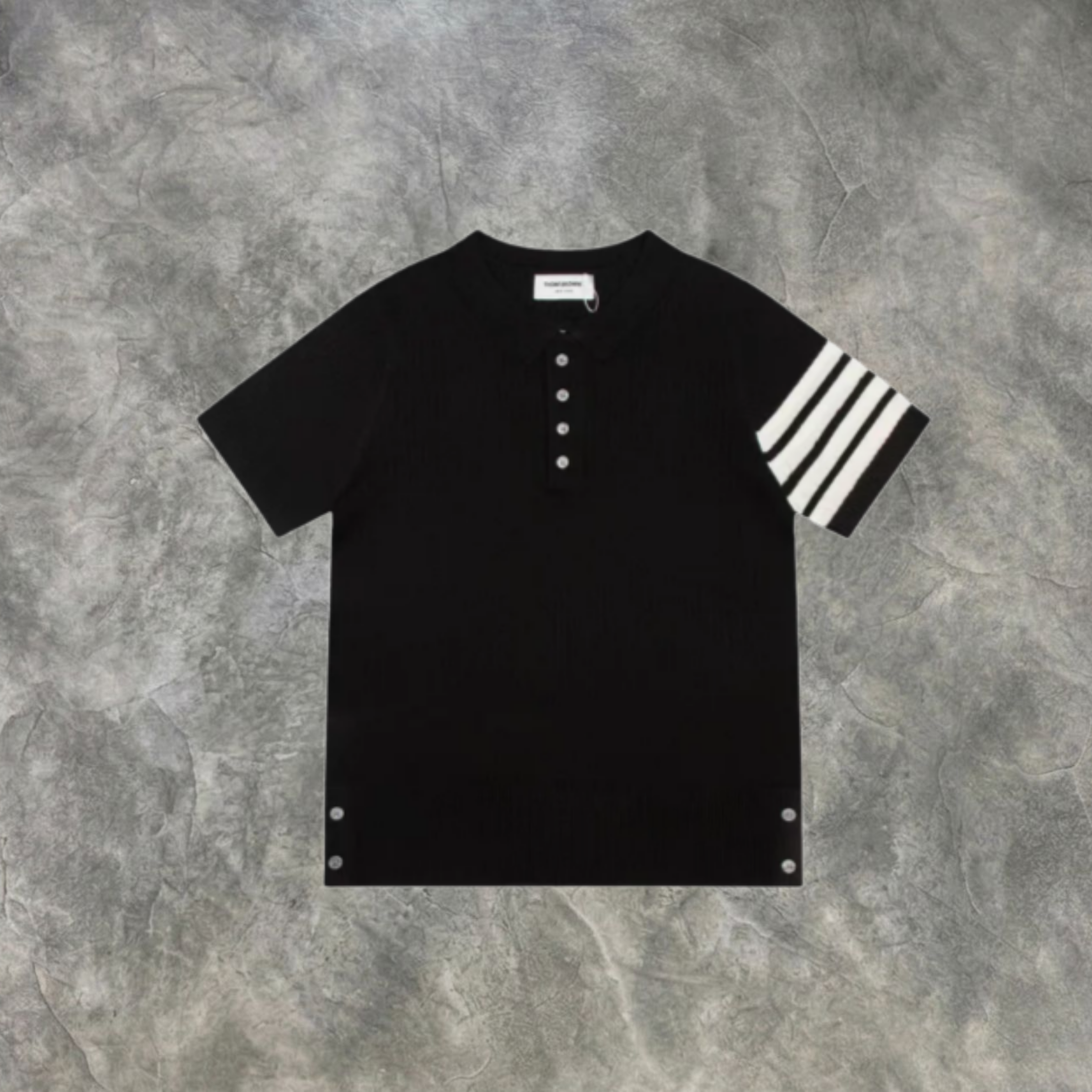 Elvare Club® T-Shirt