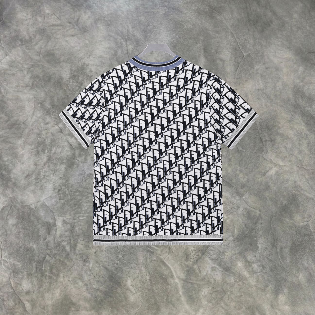 Elvare Club® T-shirt
