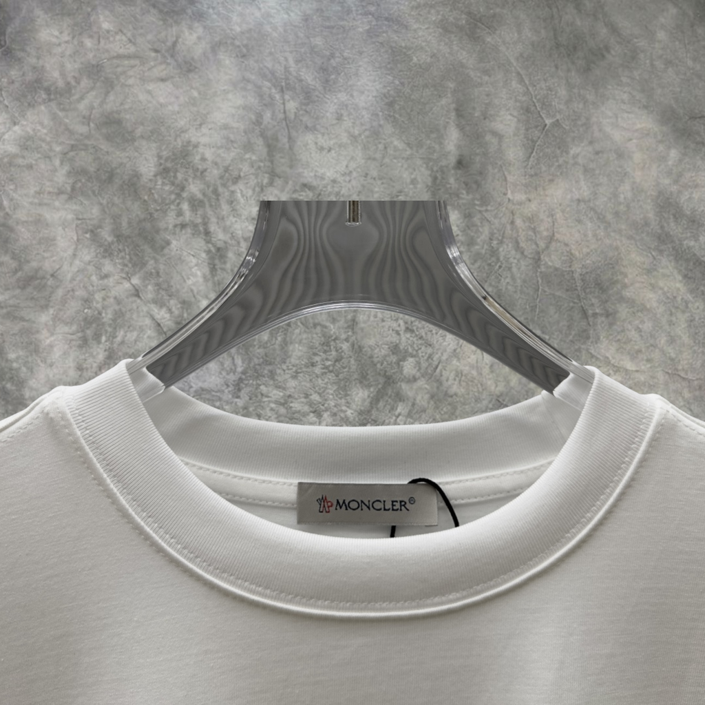 Elvare Club® T-shirt