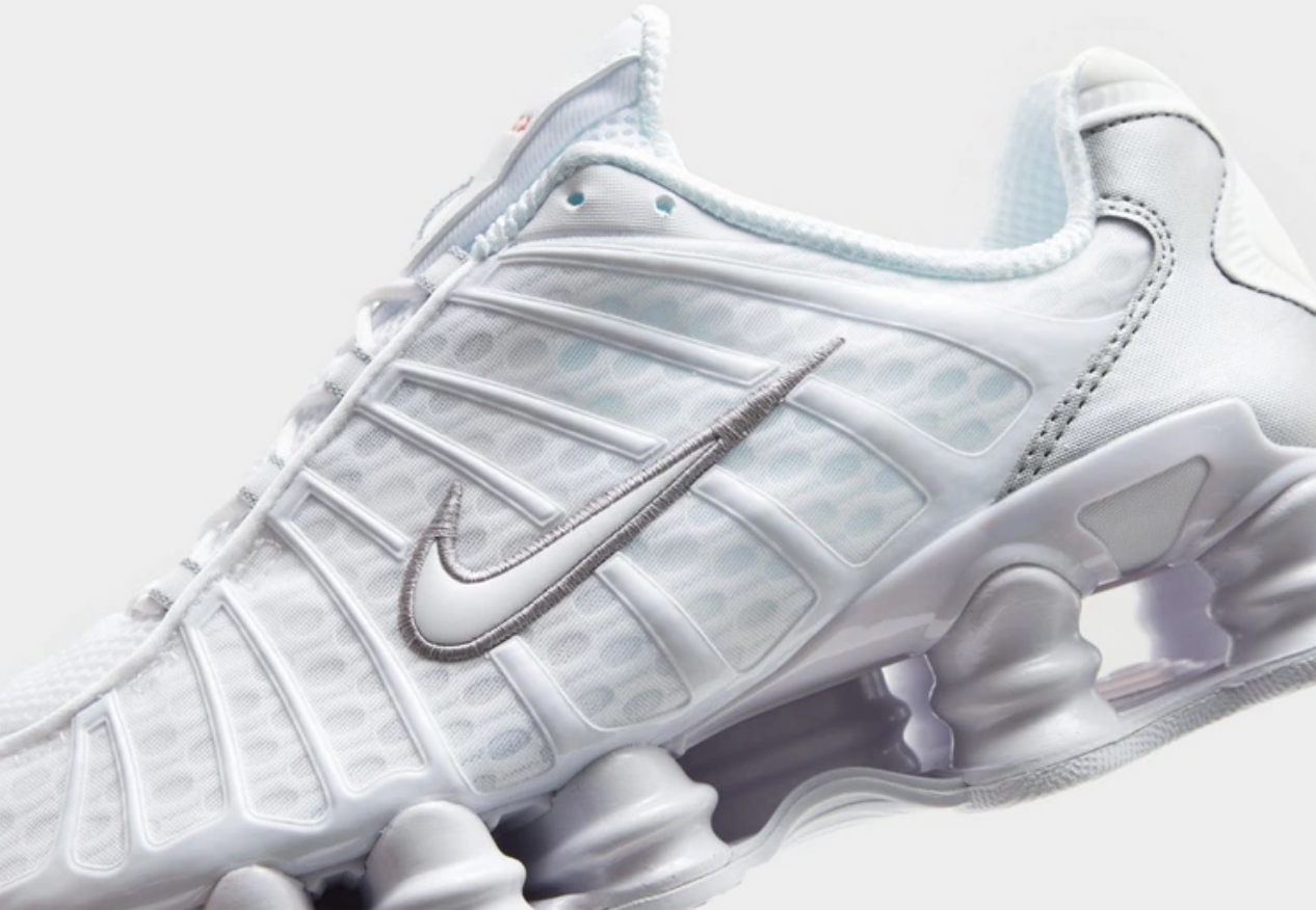 Elvare Club® Nike Shox Sneaker