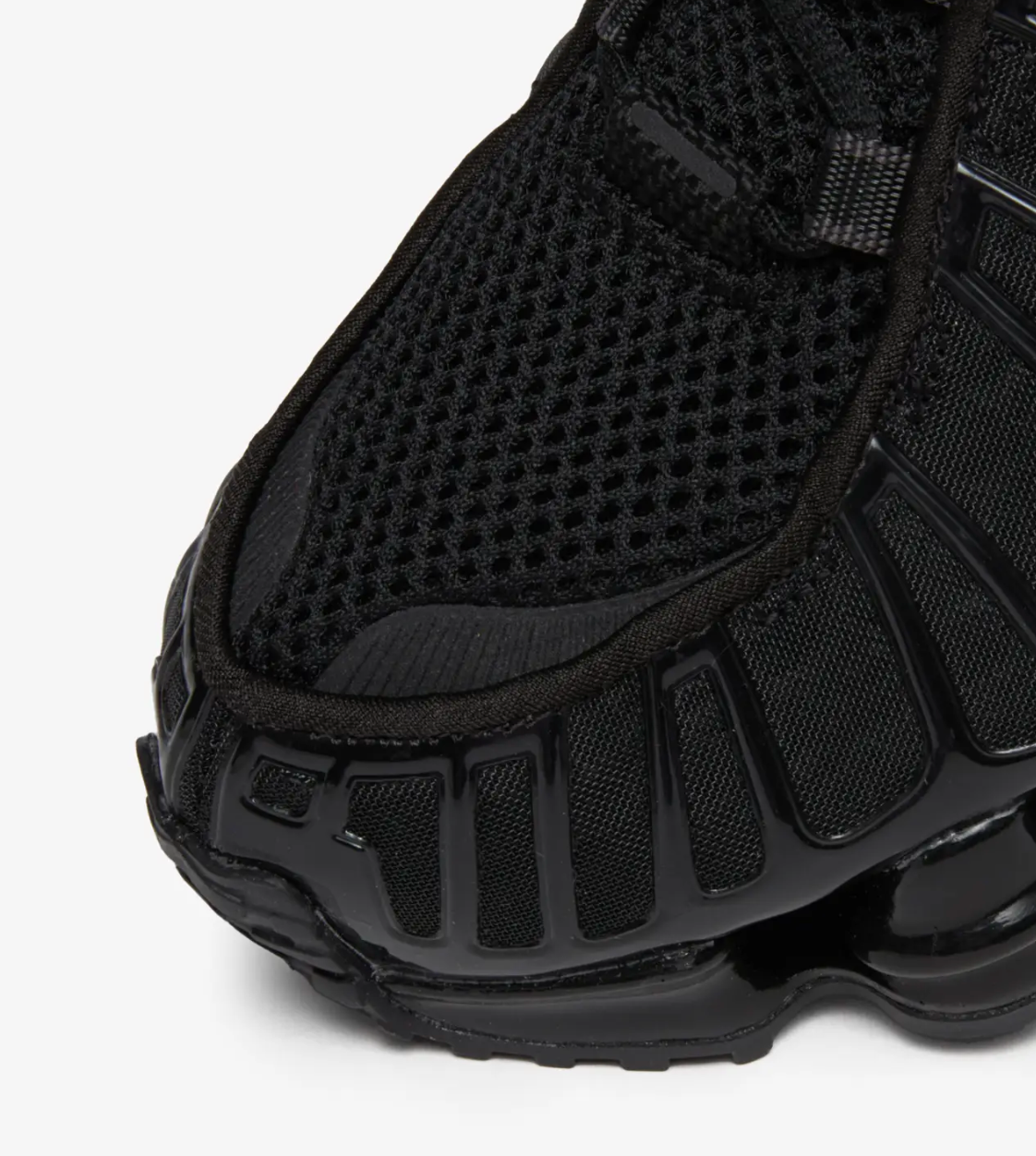 Elvare Club® Nike Shox Sneaker