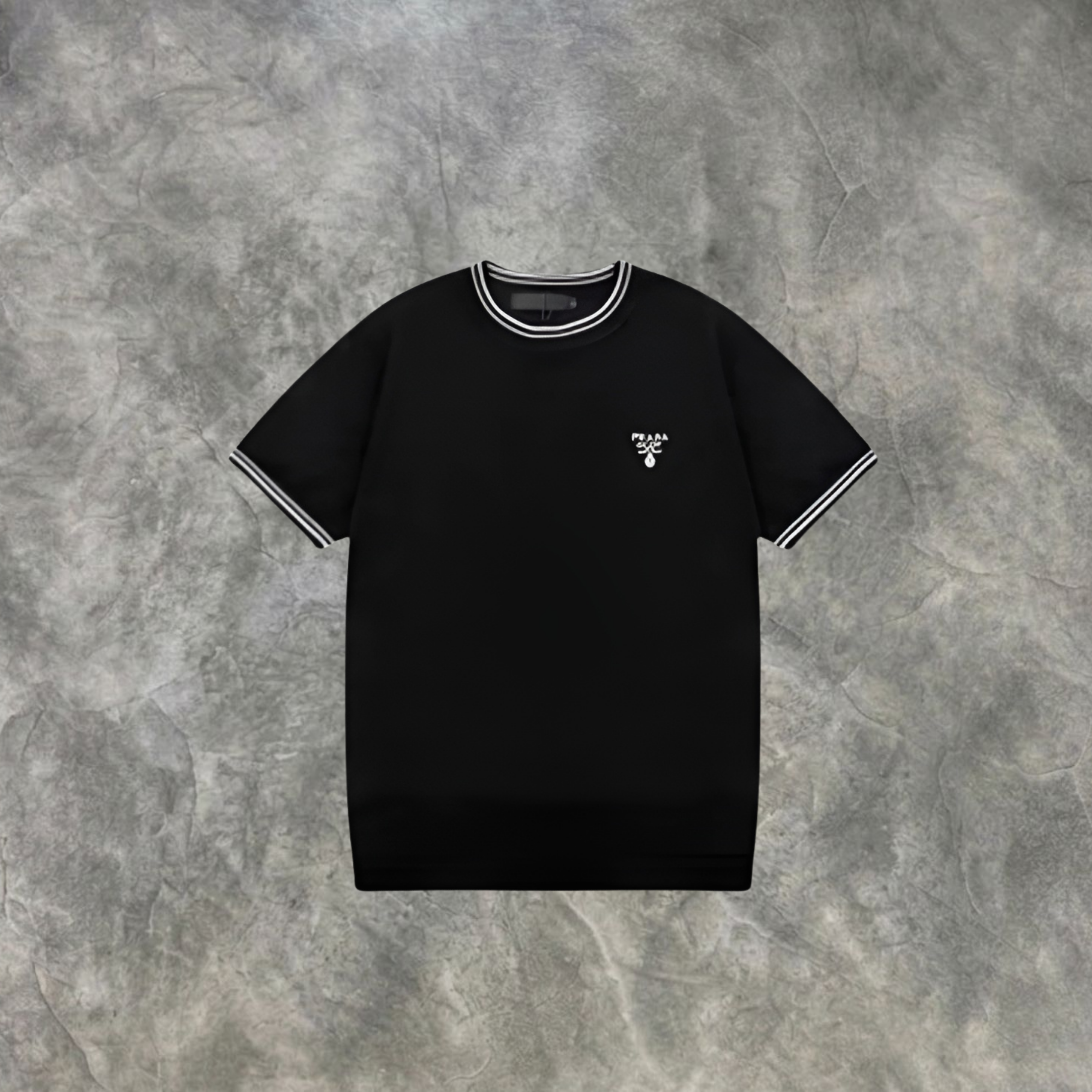 Elvare Club® T-Shirt